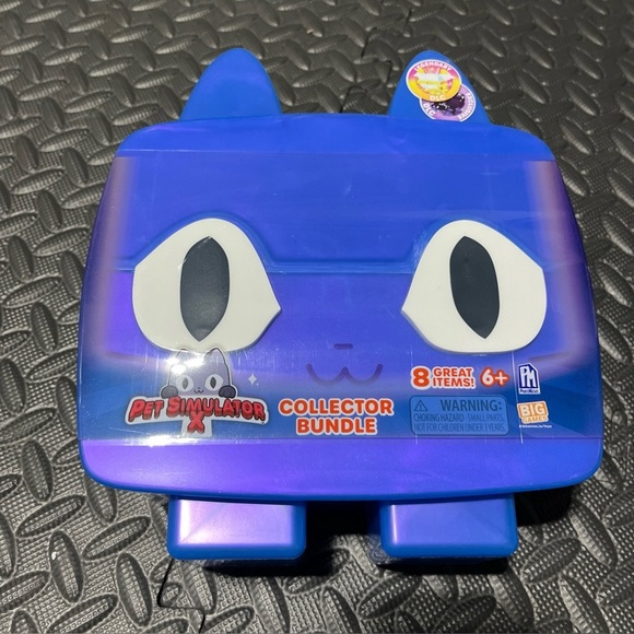 Official Pet Simulator X | Blue Iridescent Cat Collector Bundle | Series 1 - Picture 1 of 5